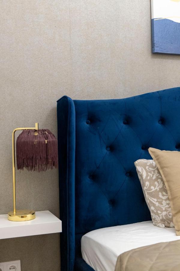 Luxurious Central Grand Home W/ 3Bedrm 2Bathrm 부다페스트 외부 사진
