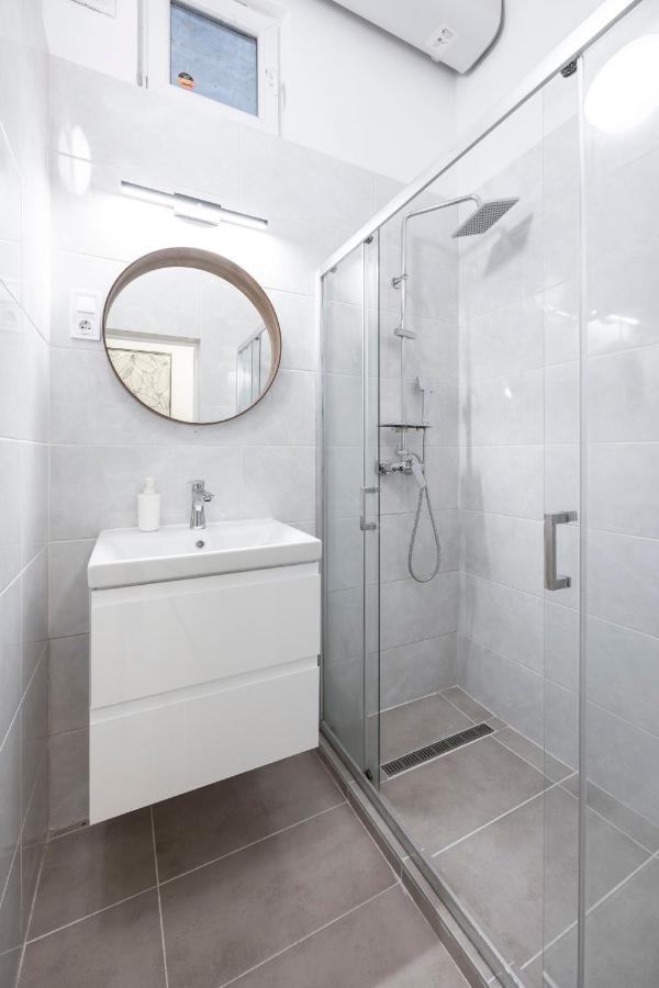 Luxurious Central Grand Home W/ 3Bedrm 2Bathrm 부다페스트 외부 사진